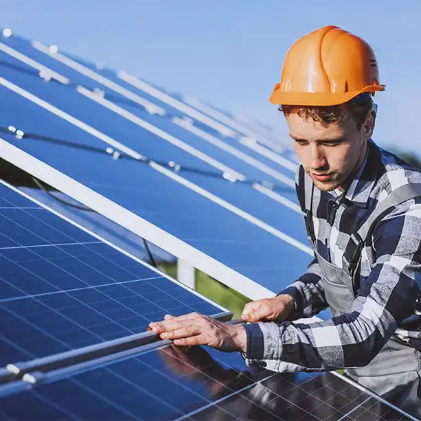 Como manter um sistema de energia solar fotovoltaica?